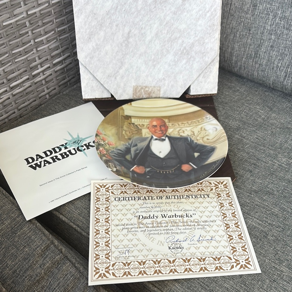 Knowles Collector's Plate - Daddy Warbucks Design